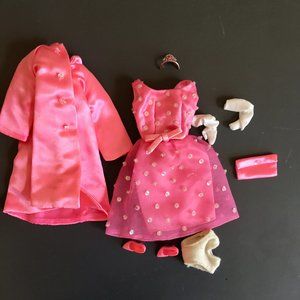 COPY - Vintage 90's Barbies - Audrey Hepburn's Pink Princess Breakfast at Tiffa…